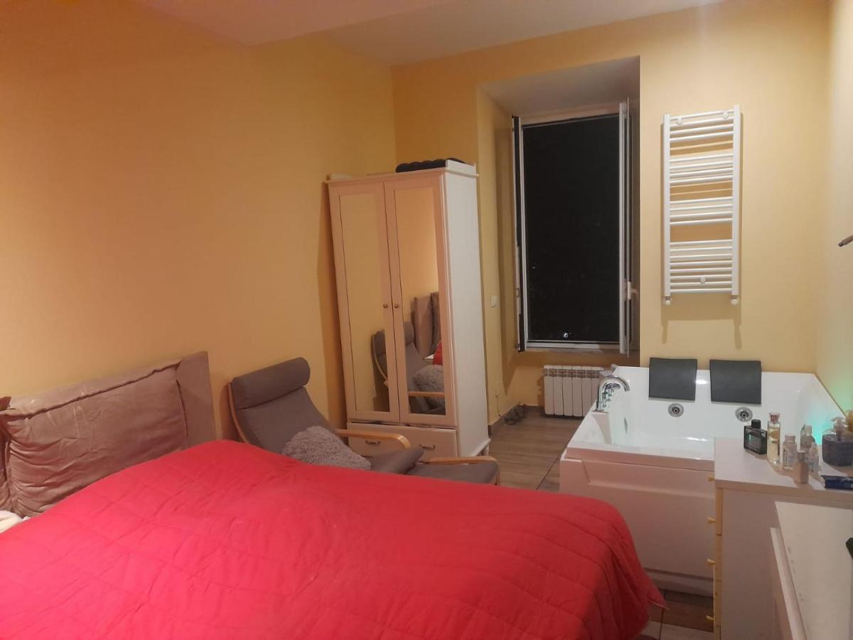 Apt B.H روما المظهر الخارجي الصورة